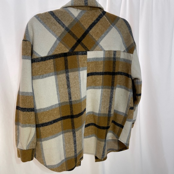 Caramel and White Flannel - Picture 4 of 5
